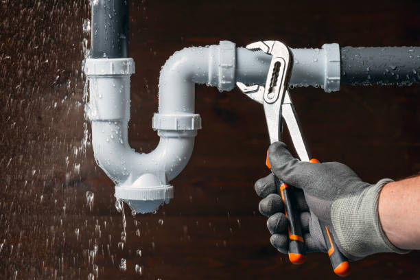 Professional Gas Line Repair technician working in Foster, OR